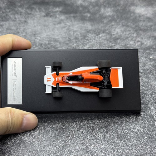 Mclaren m23 formel 1 - 1:64,