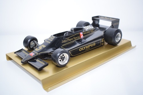 C32 bburago burago - 1:14,