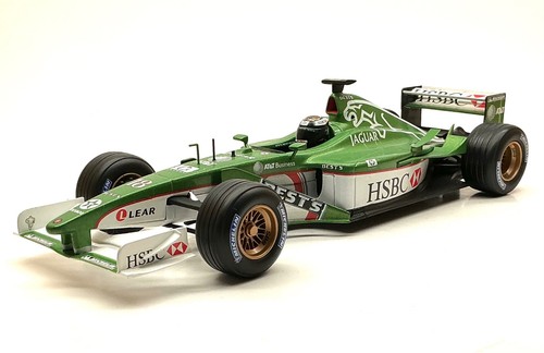 Hot wheels jaguar r2 - f1,